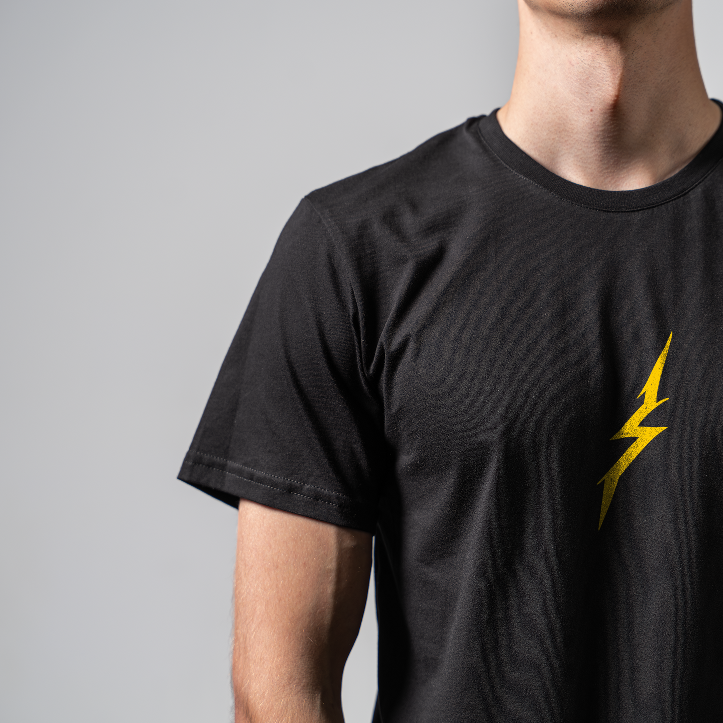 ZENITSU T-SHIRT - DEMON SLAYER