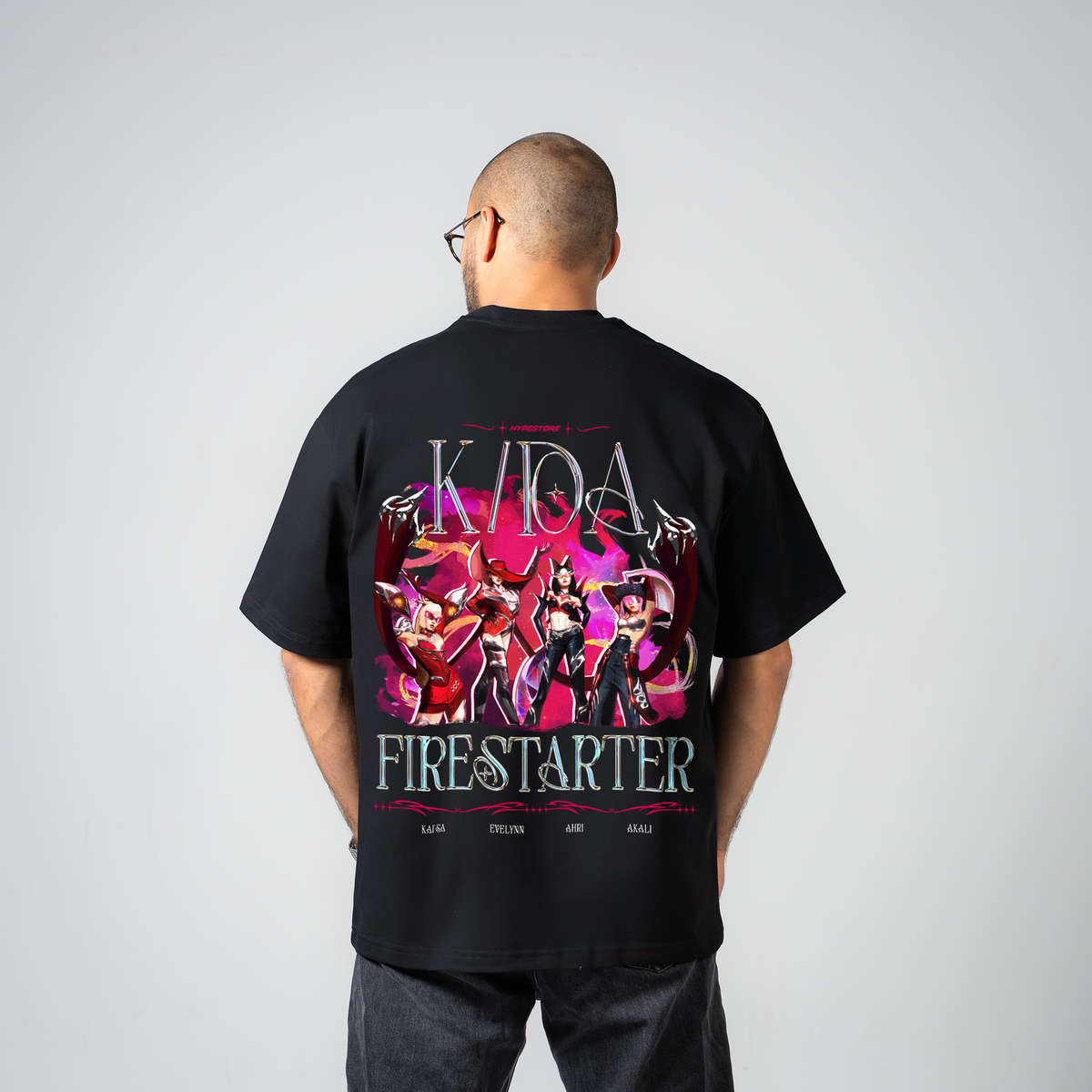 Firestarter K/DA oversize T-shirt in black – back view on model – League of Legends