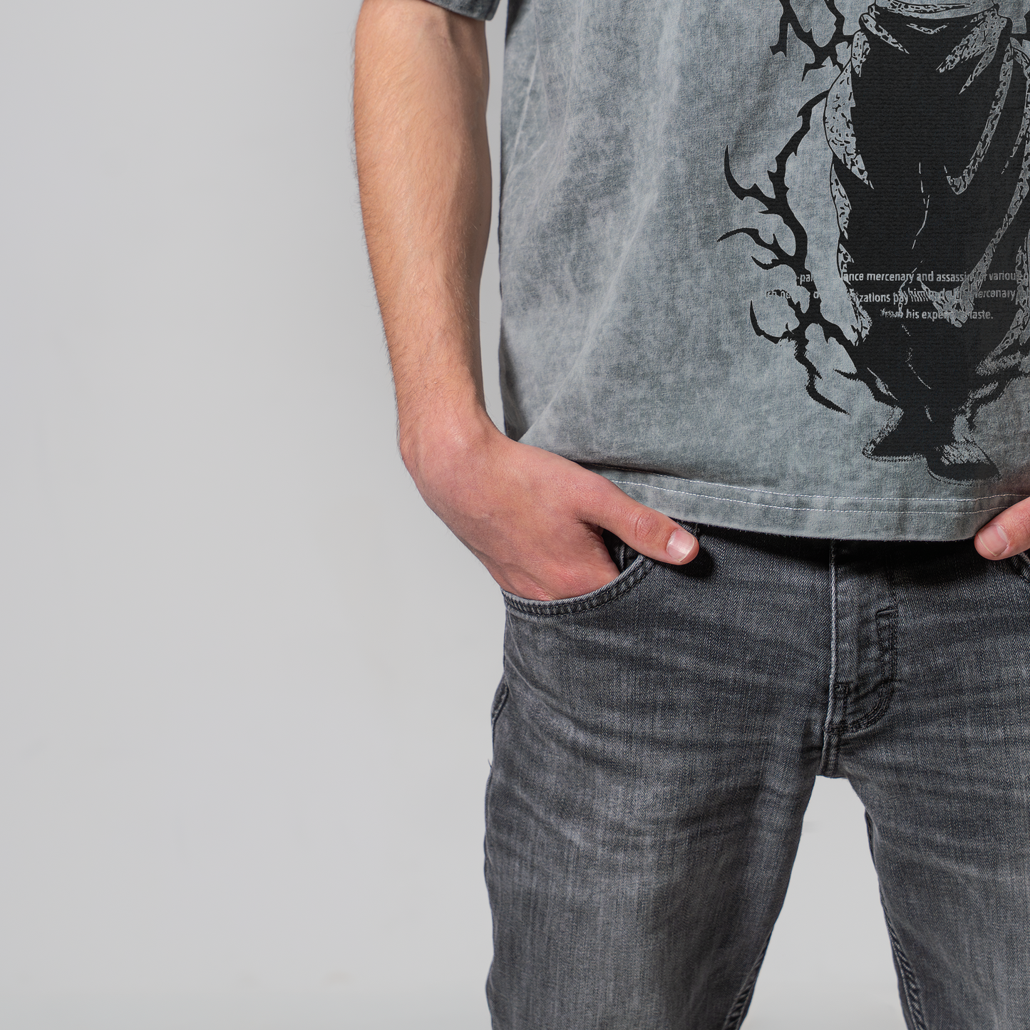 BAKI OVERSIZE T-SHIRT - BAKI