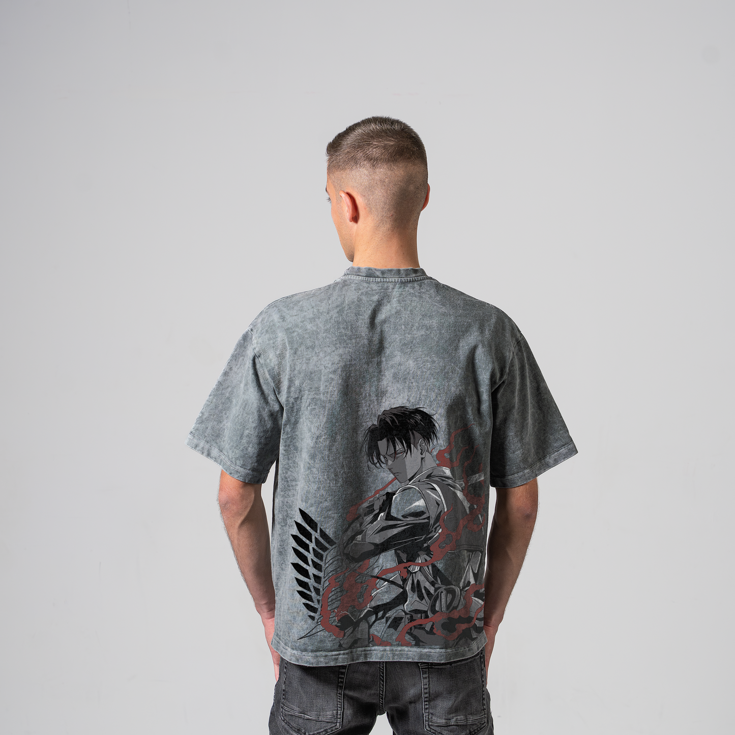 LEVI OVERSIZE T-SHIRT - ATTACK ON TITAN